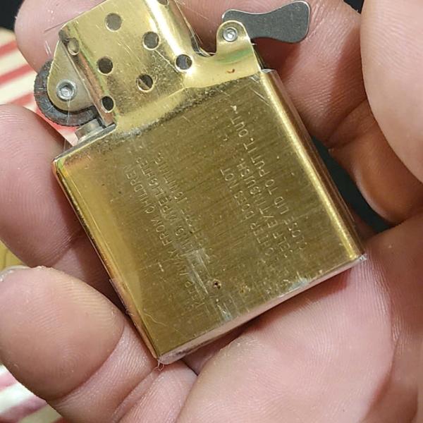Zippo 1985 chủ đề noel